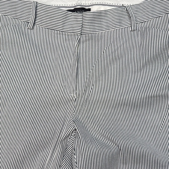 Talbots Women’s Capri Pants 12P Blue White Striped Signature Cotton Stretch - Picture 4 of 13